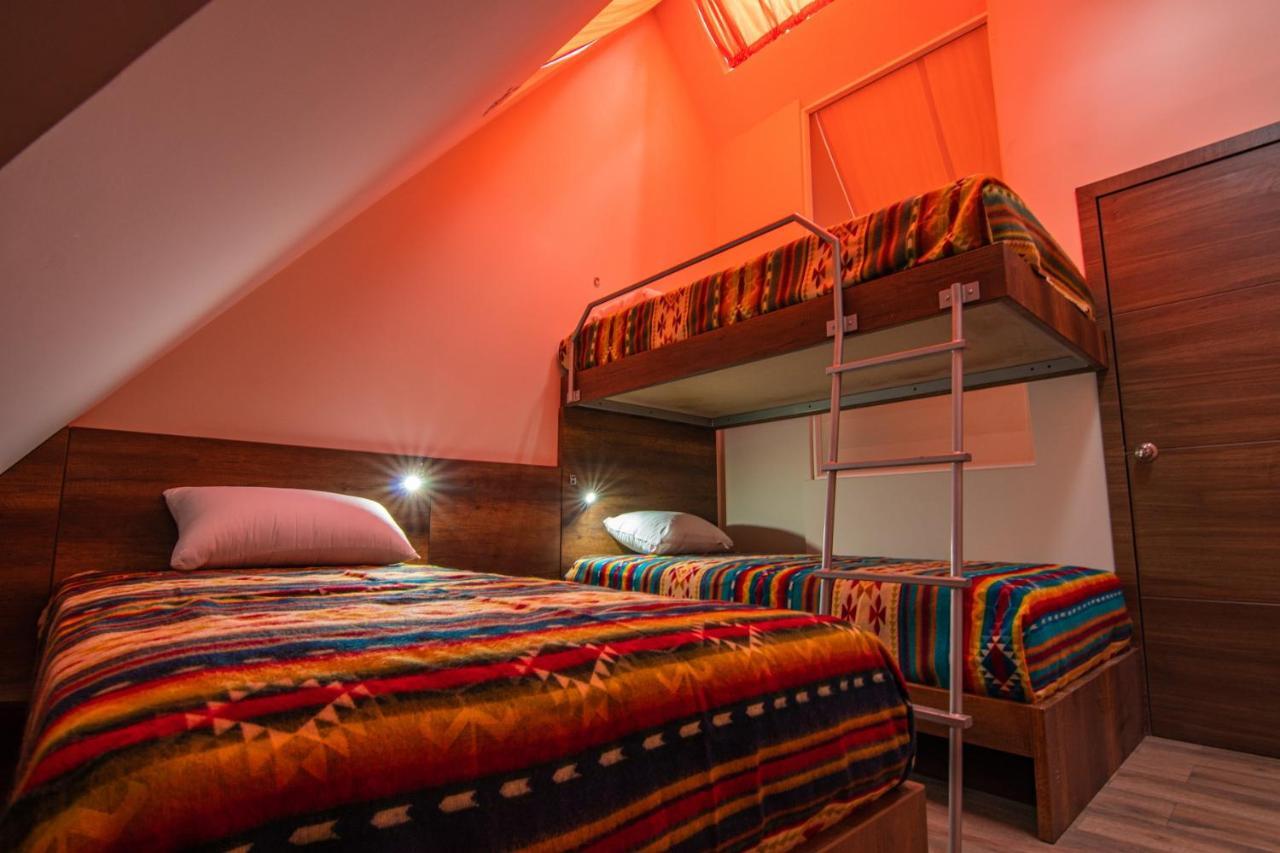 The Traveler Hostel Отавало Екстер'єр фото