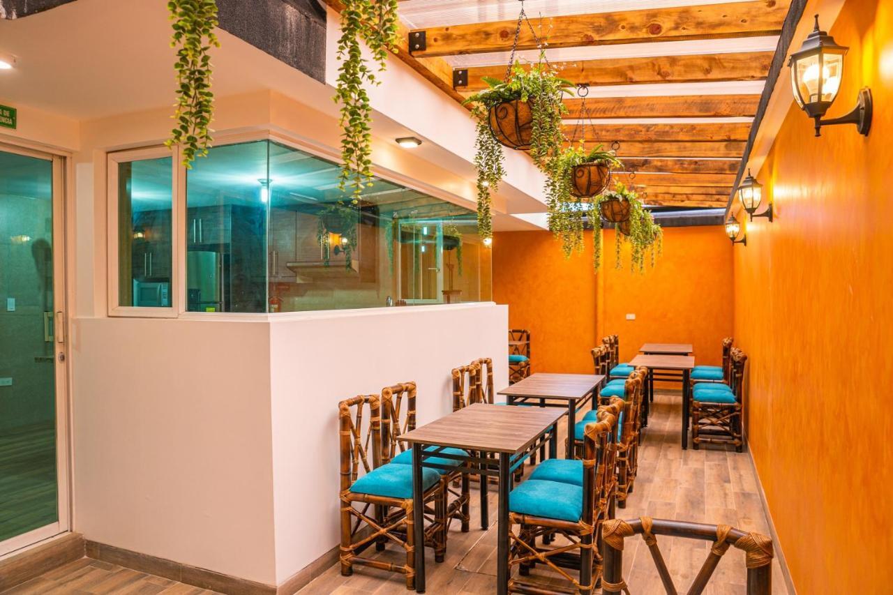 The Traveler Hostel Отавало Екстер'єр фото